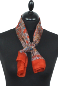 Foulard carré en soie orange