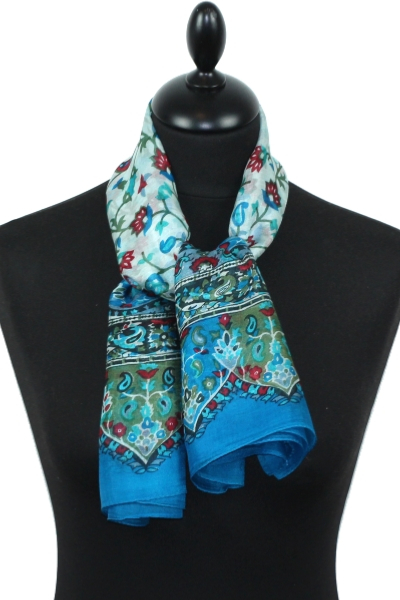 Foulard carré en soie turquoise