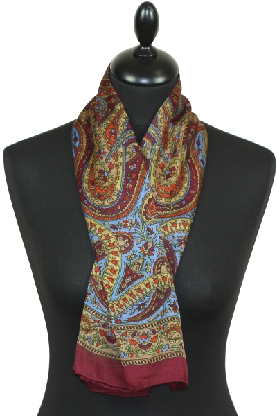 Foulard carré en soie bordeaux-beige-bleu