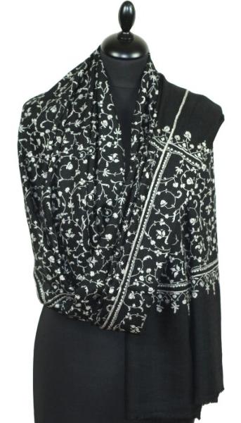 Pashmina Noir Brodé à la Main