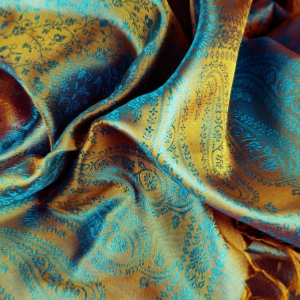 étole en soie chic pour femme - écharpe indienne naturelle