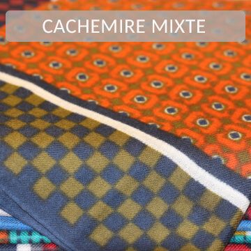 echarpe cachemire a motifs