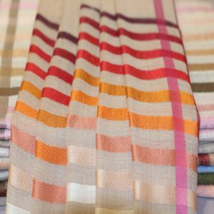 Écharpes laine et soie pour femme – écharpe en laine naturelle avec bandes en soie